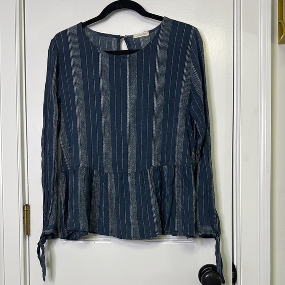 cotton bleu Tops - Blue Long Sleeve Peplum Blouse with Tie Front